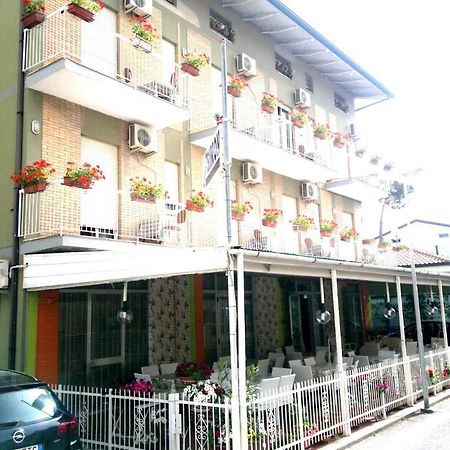 Hotel Simon Rimini Eksteriør billede