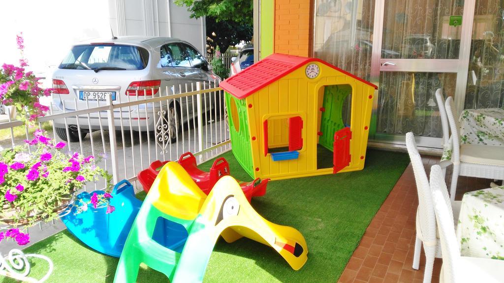 Hotel Simon Rimini Eksteriør billede