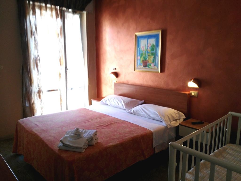Hotel Simon Rimini Eksteriør billede