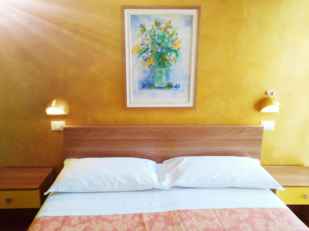 Hotel Simon Rimini Eksteriør billede