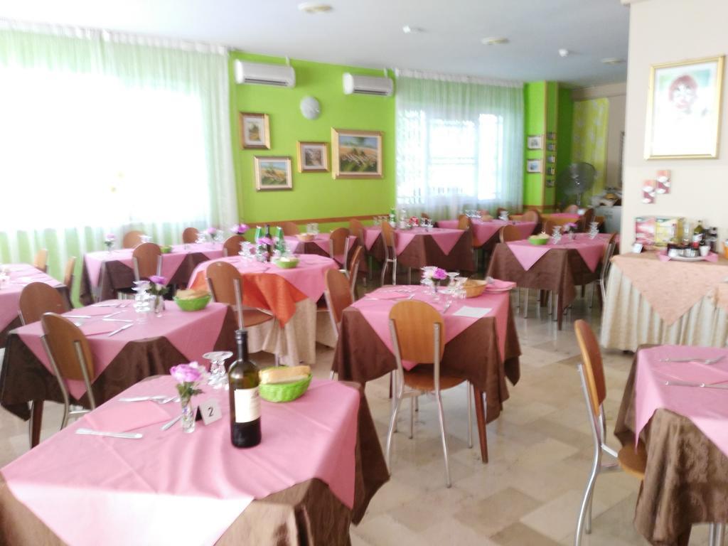 Hotel Simon Rimini Eksteriør billede