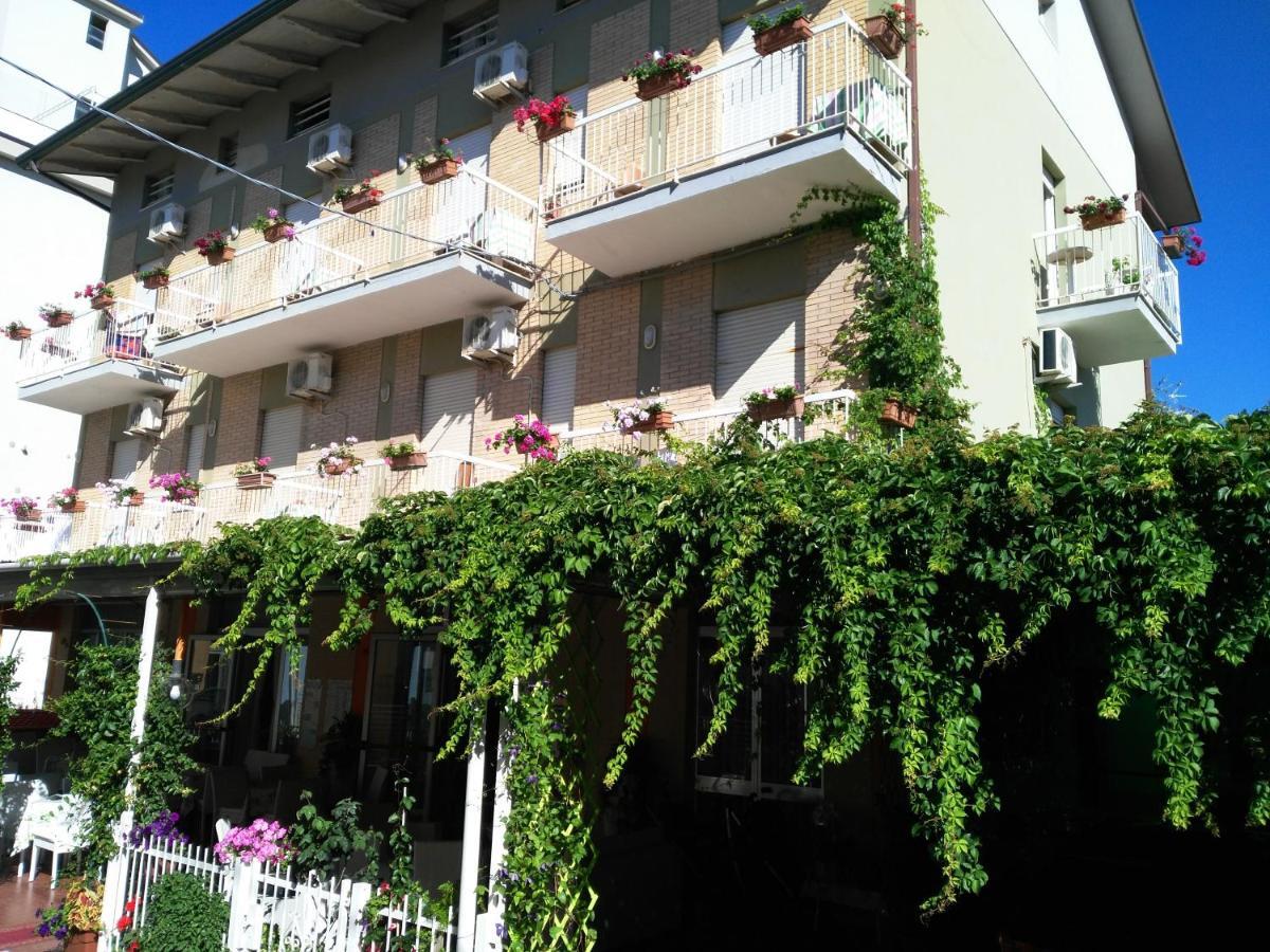 Hotel Simon Rimini Eksteriør billede